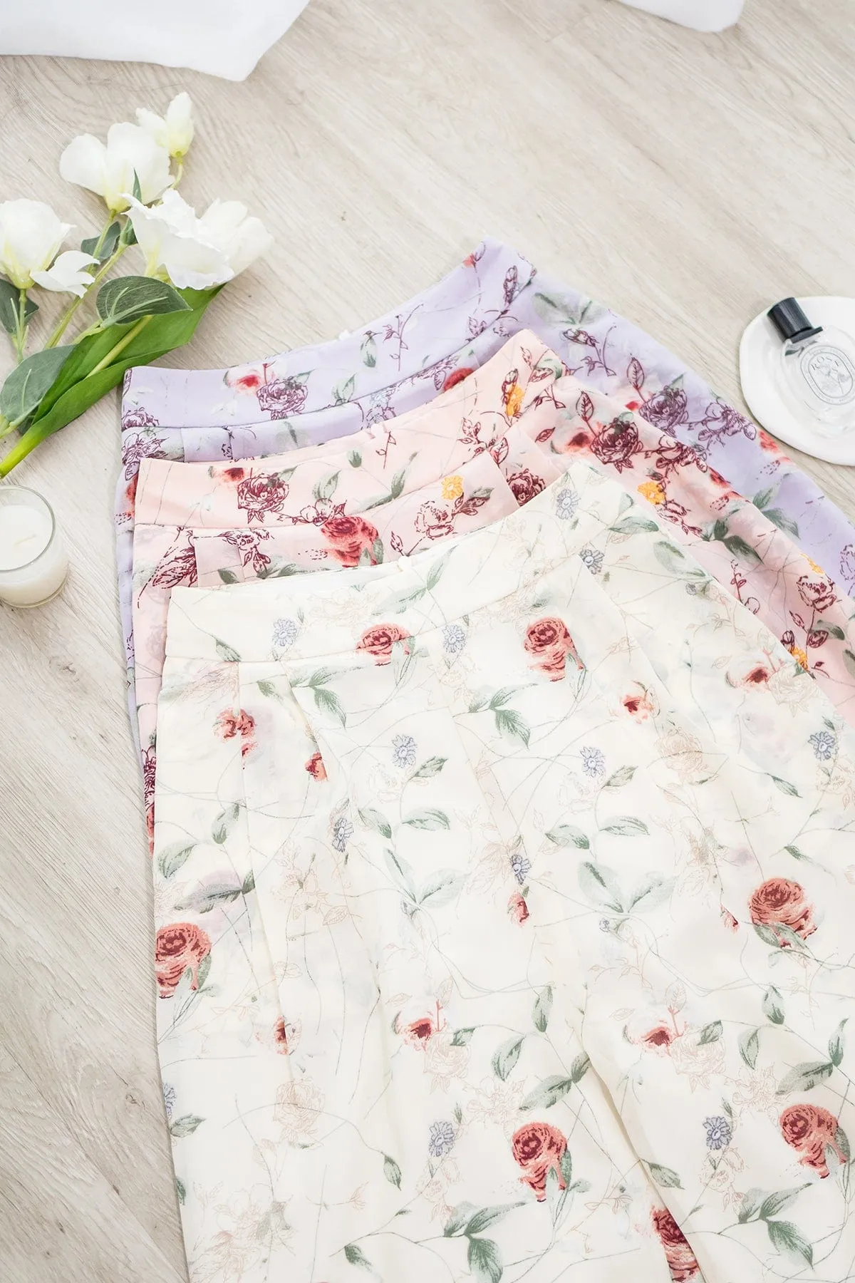 BOTANNIA FLORAL PANTS IN LILAC