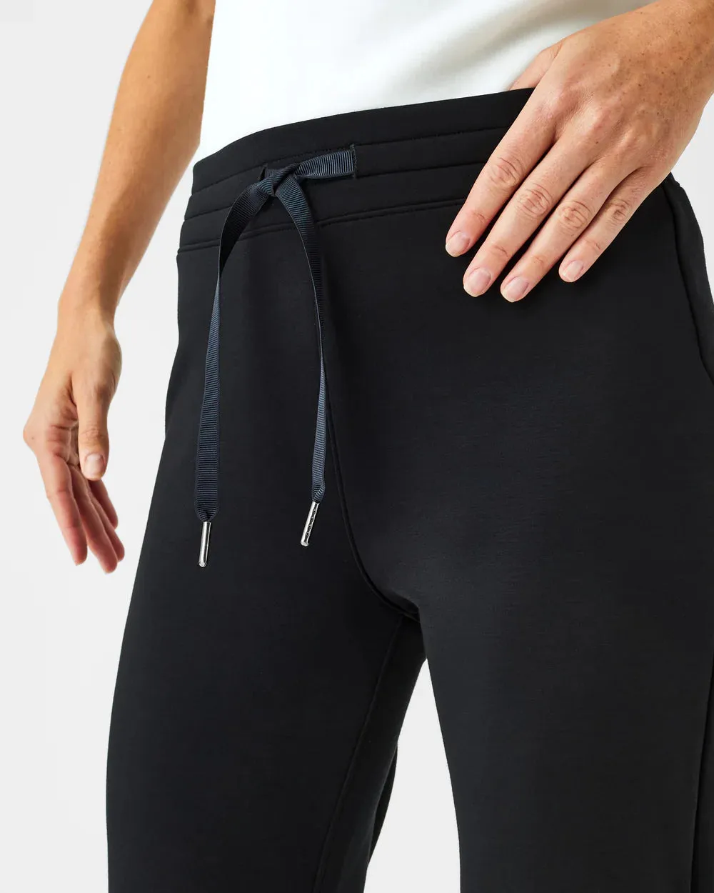 Spanx, AirEssentials Tapered Pant