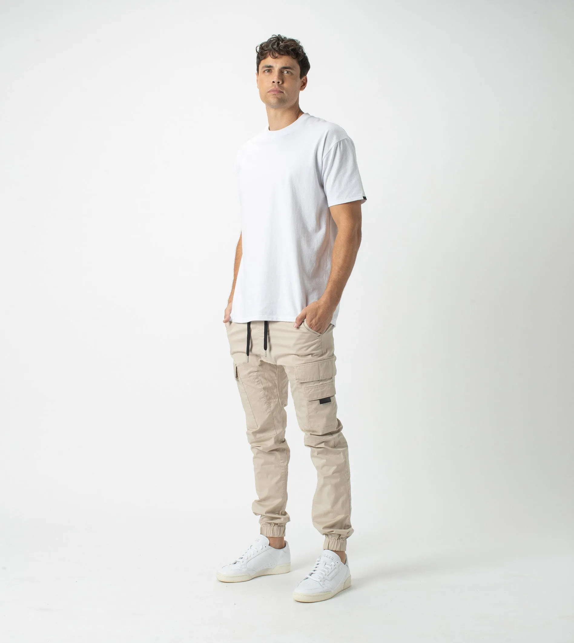 Sureshot Lightweight Cargo Jogger Oat