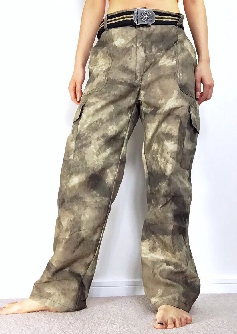 UNISEX OVERSIZE SANDY DESSERT CAMO CARGO TROUSERS